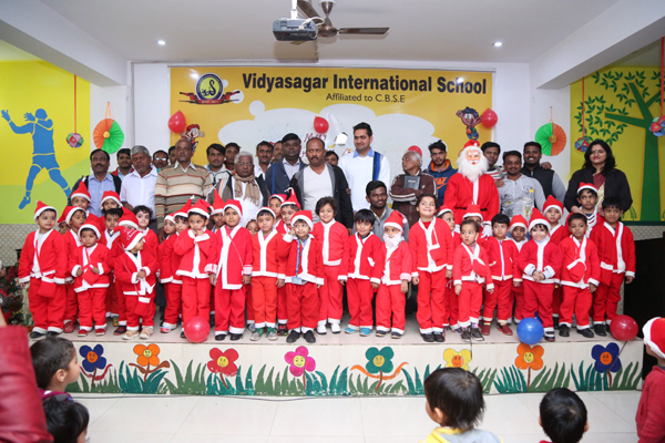 विद्यासागर इंटरनेशनल स्कूल मे मनाया गया क्रिसमस पर्व