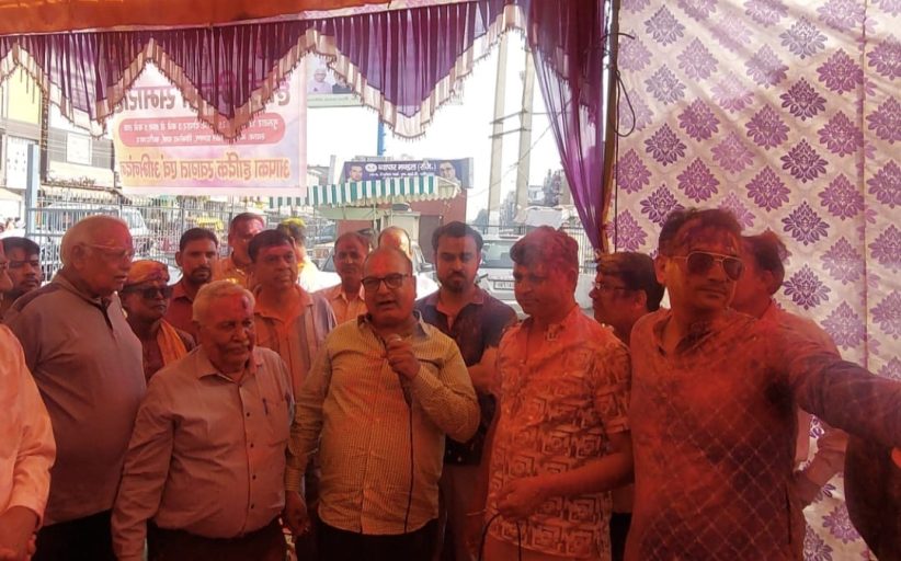 ब्यापार मंडल एवं फरीदाबाद टूल्स एंड हार्डवेयर एसो. ने धूमधाम से मनाया होली मिलन समारोह