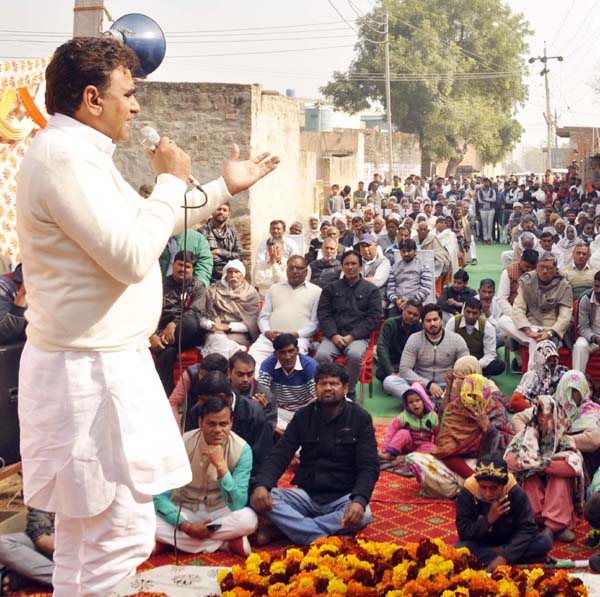 भाजपा की झूठ की पोटली का चुनावों में जवाब देगी क्षेत्र की जनता : ललित नागर