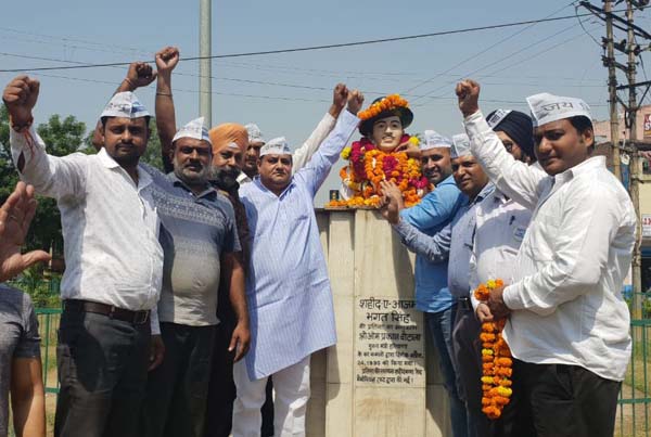 शहीद भगत सिंह के बलिदान को कभी भुलाया नहीं जा सकता: धर्मबीर भड़ाना