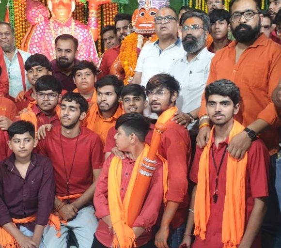 श्री हनुमान जन्मोत्सव पर निकाली शोभायात्रा, जगह-जगह हुआ भव्य स्वागत