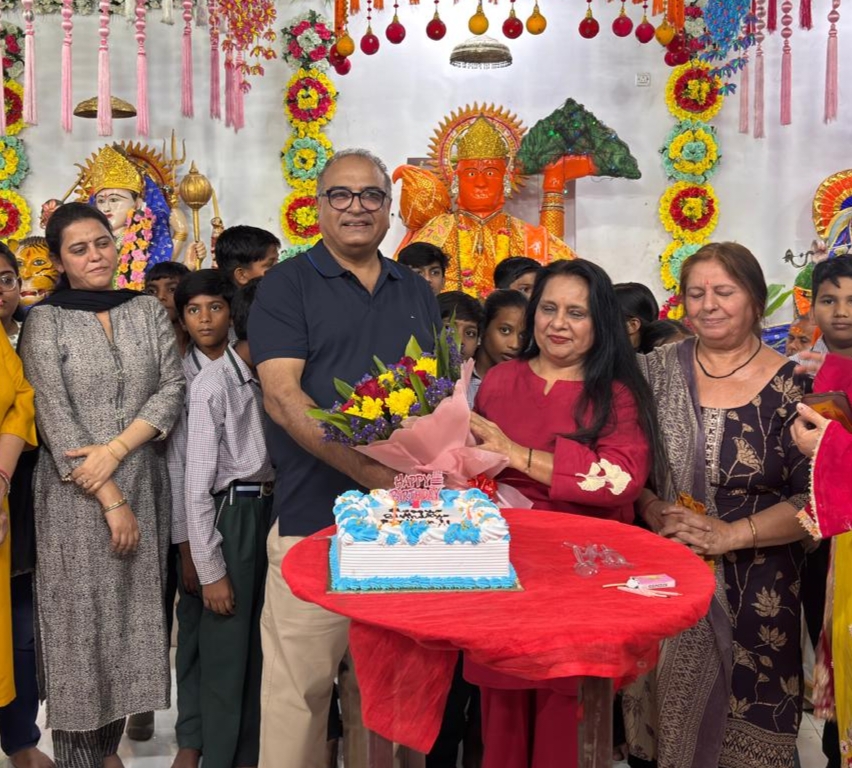 धूमधाम के साथ मनाया गया प्रधान डा. राजेश भाटिया का जन्मदिवस